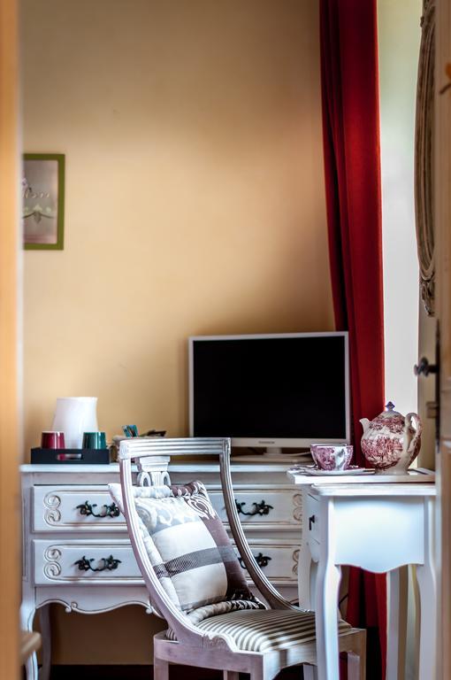 Bed and Breakfast Le Clos Des Canebiers Грасс Номер фото